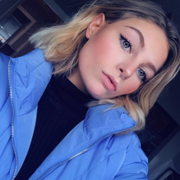 Meet your Posher, Cami - Picture 1 of 1